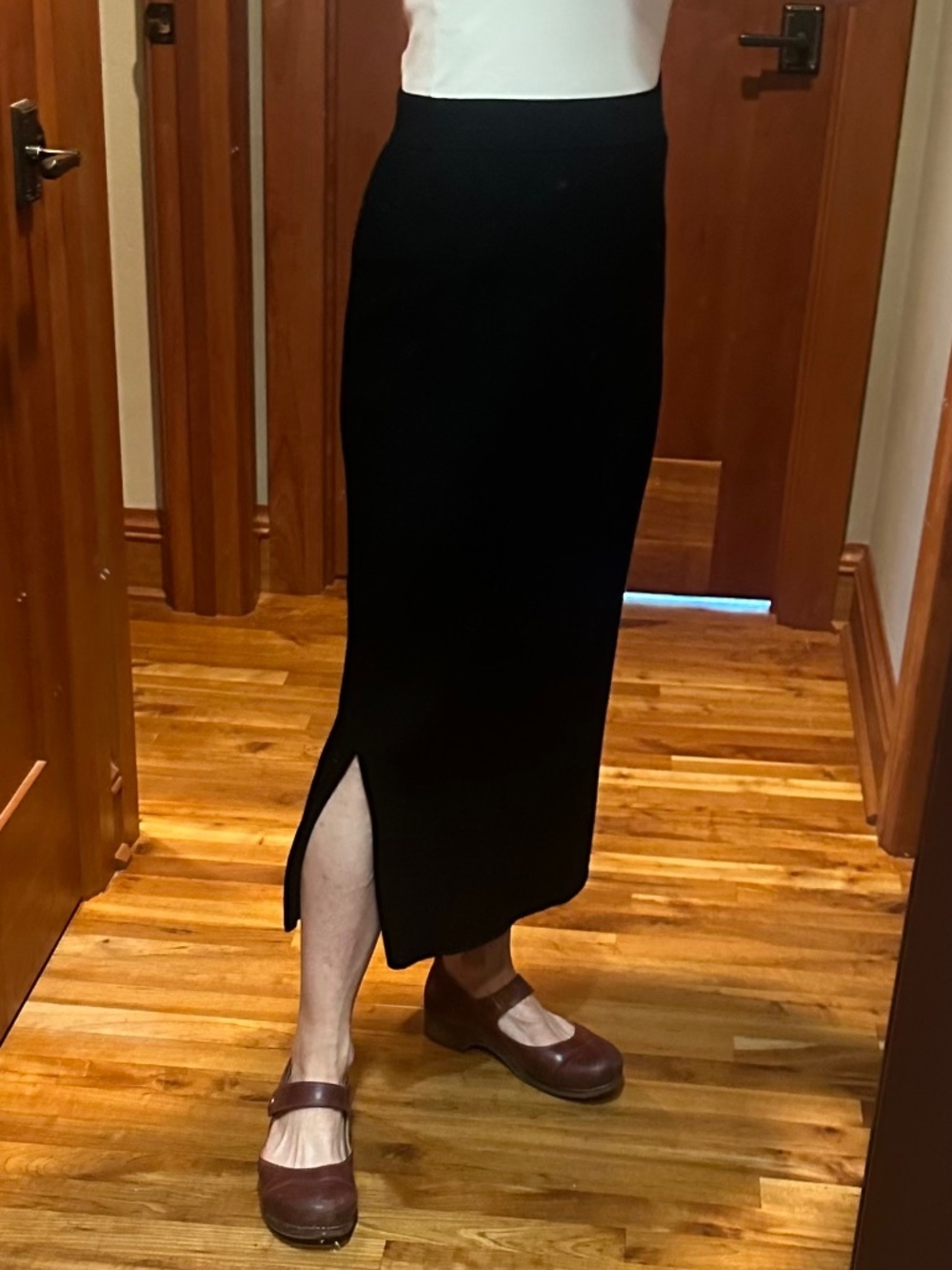 Uniqlo Black Rib Knit Skirt Size Medium